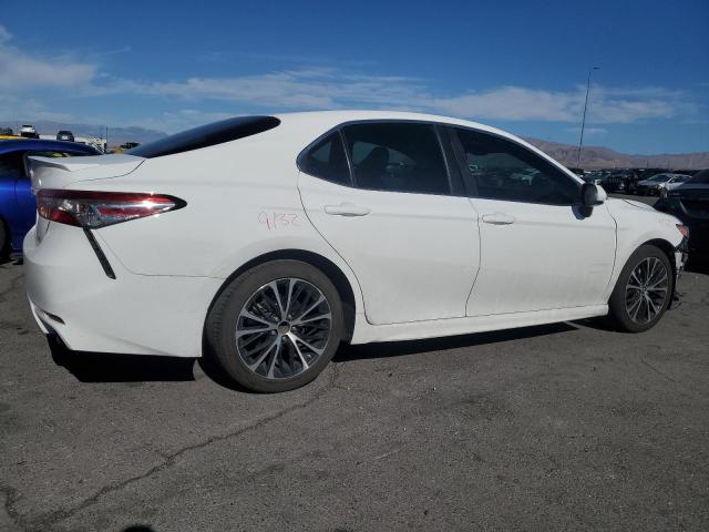 2018 TOYOTA CAMRY L 4T1B11HK1JU612697