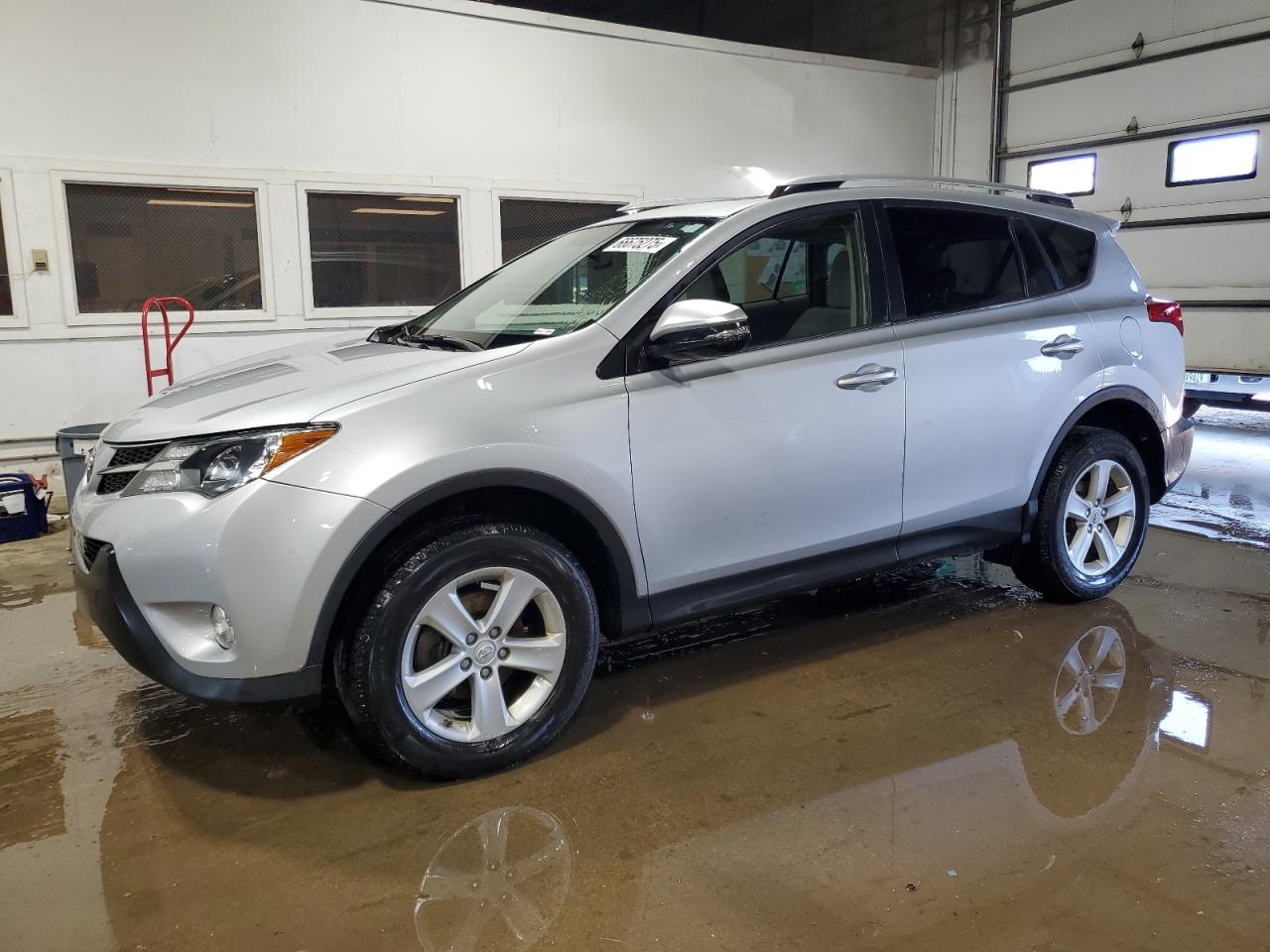 TOYOTA RAV4 XLE