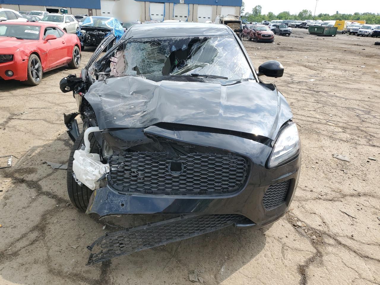 JAGUAR E-TYPE R-DYNAMIC S