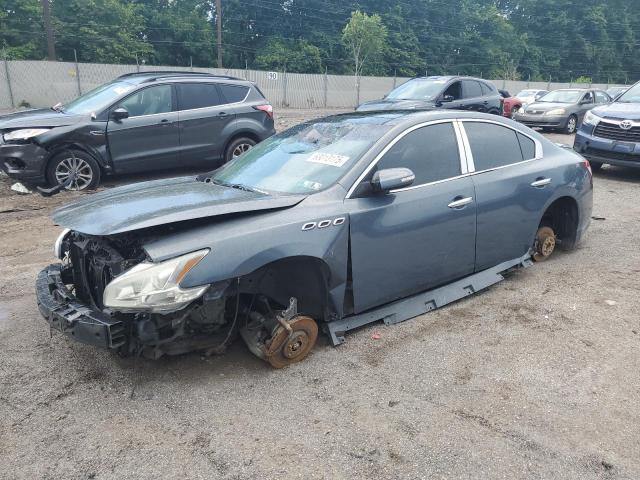 NISSAN MAXIMA S