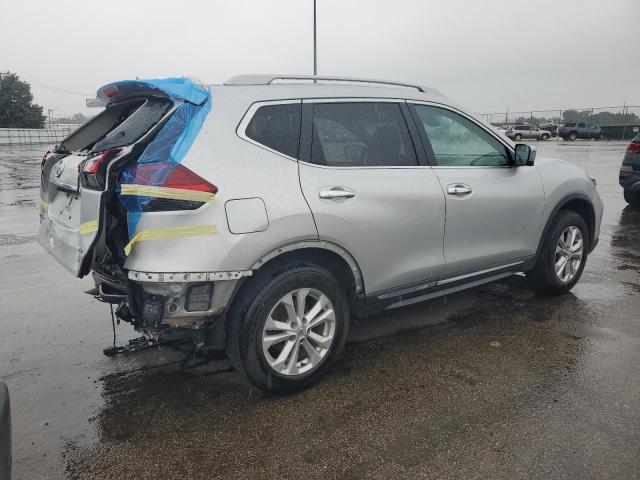 2017 NISSAN ROGUE SV - Inny widok