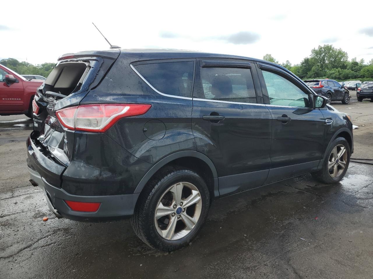FORD ESCAPE SE