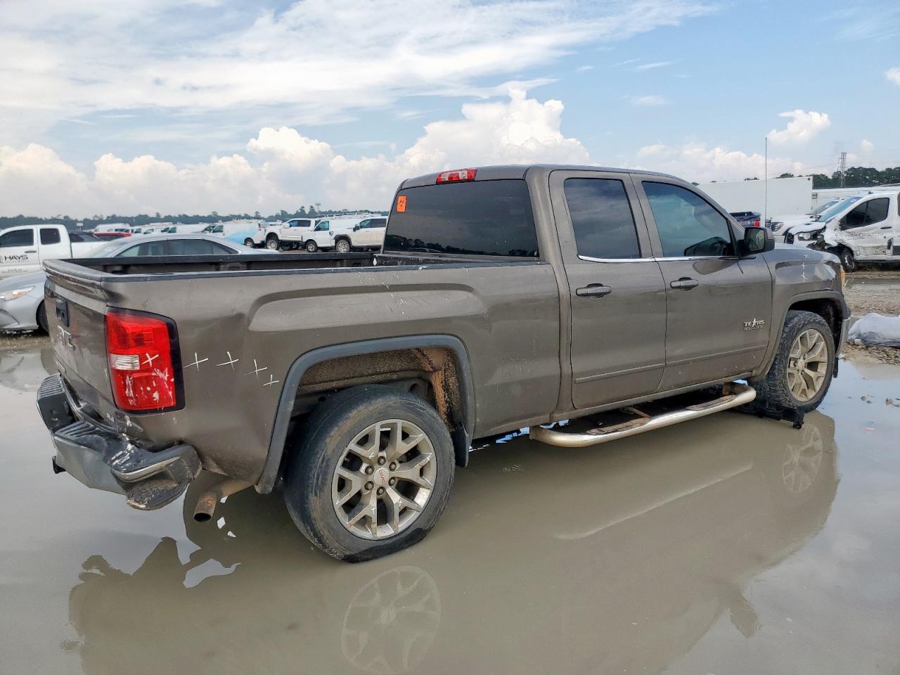 GMC SIERRA C1500 SLE