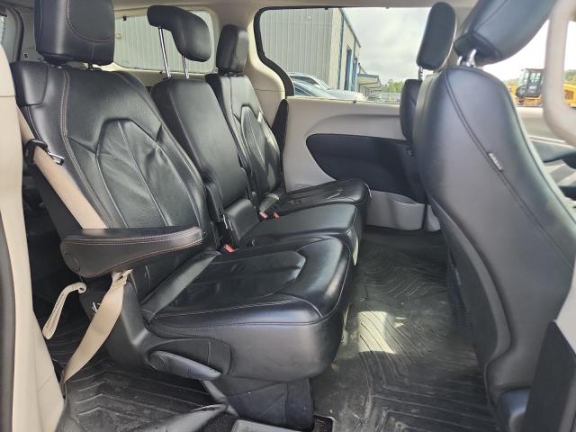 2017 CHRYSLER PACIFICA T 2C4RC1BG5HR820638
