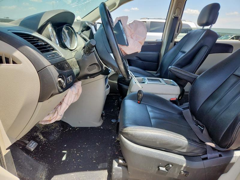 2016 CHRYSLER TOWN & COU 2C4RC1BG5GR280867