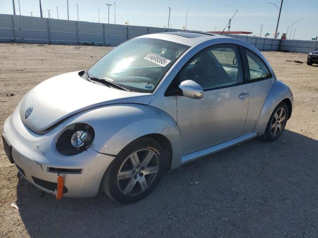 VOLKSWAGEN NEW BEETLE
