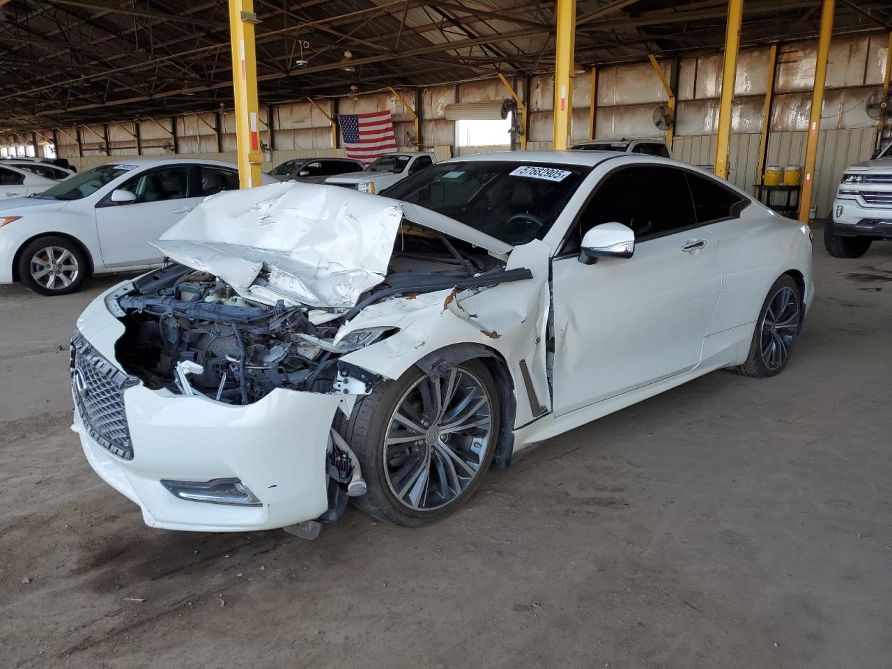 INFINITI Q60 LUXE 300