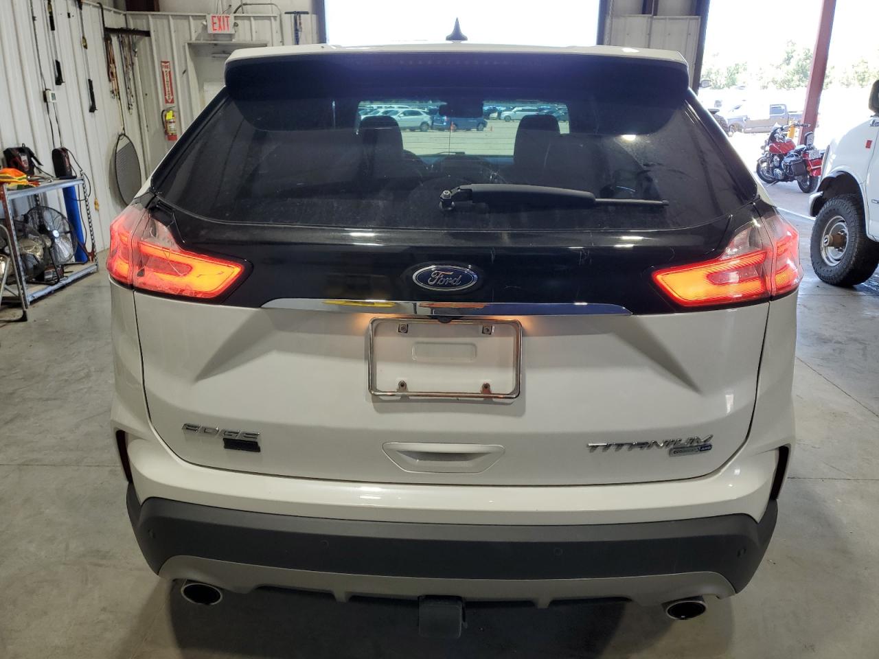 FORD EDGE TITANIUM