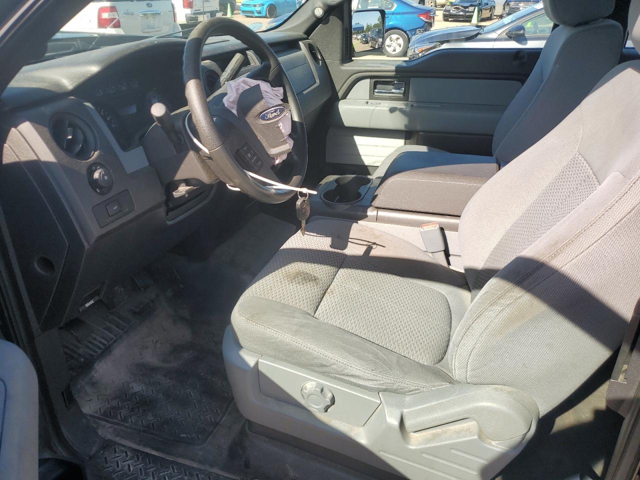 FORD F-150 SUPER CAB