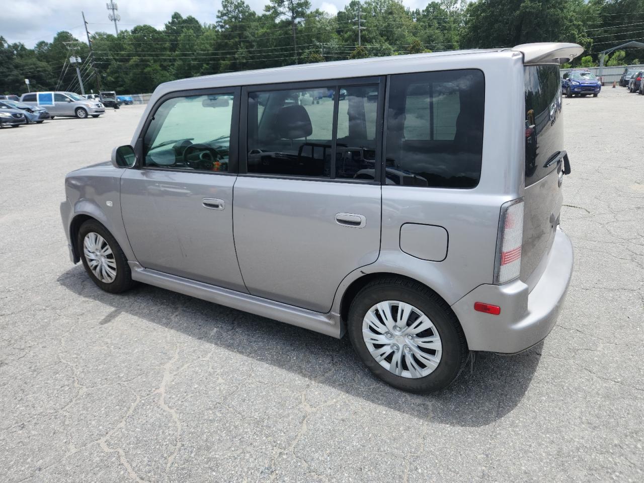 Lot #3297102490 2006 TOYOTA SCION XB