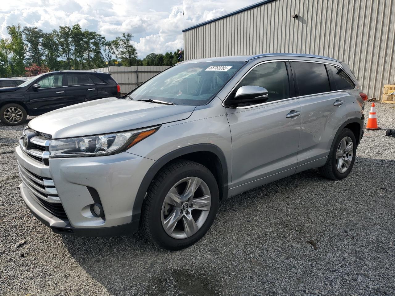 TOYOTA HIGHLANDER LIMITED