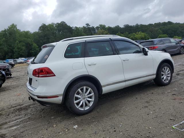 2017 VOLKSWAGEN TOUAREG SP WVGEF7BP3HD001229