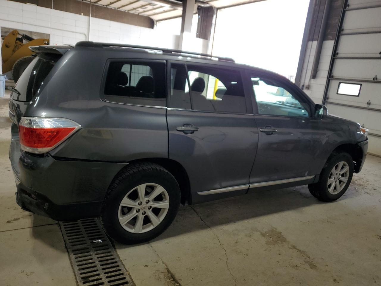 TOYOTA HIGHLANDER BASE