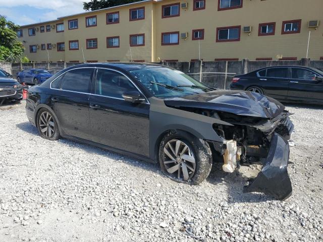 2018 VOLKSWAGEN PASSAT SE 1VWBA7A30JC012072