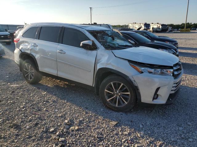 2019 TOYOTA HIGHLANDER SE 5TDJZRFH4KS735222