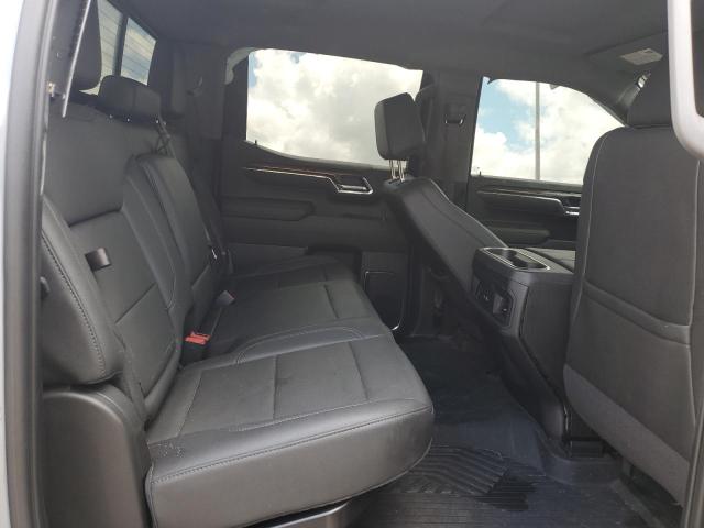 2024 CHEVROLET SILVERADO - 1GCUDEE81RZ321720