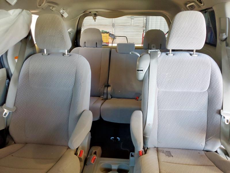 2019 TOYOTA SIENNA LE 5TDKZ3DC0KS966224