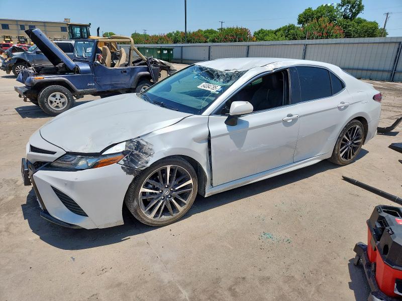 TOYOTA CAMRY XSE