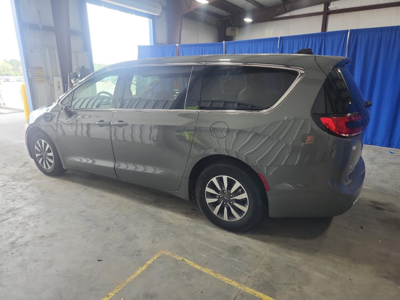 CHRYSLER PACIFICA HYBRID TOURING L