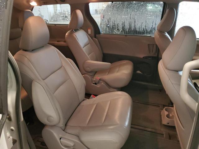 2017 TOYOTA SIENNA XLE - 5TDDZ3DCXHS157900