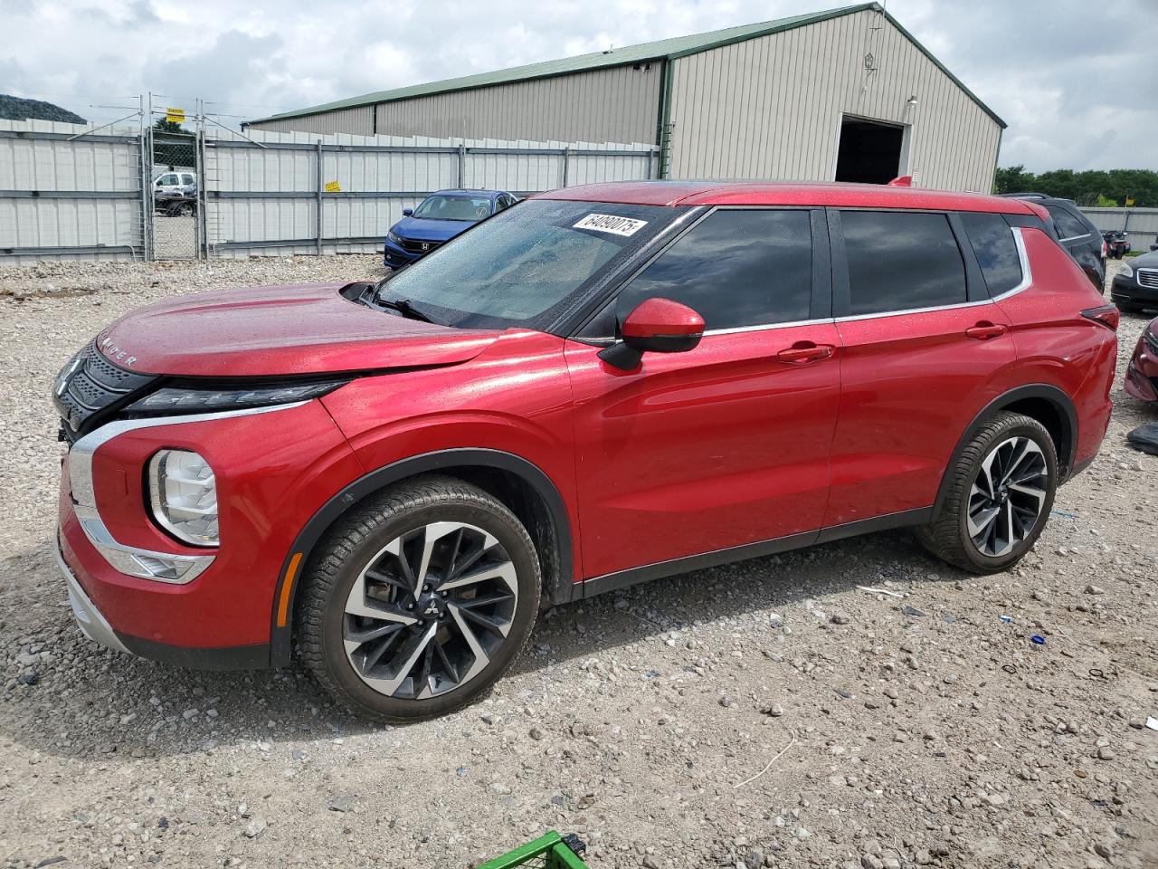 MITSUBISHI OUTLANDER SE