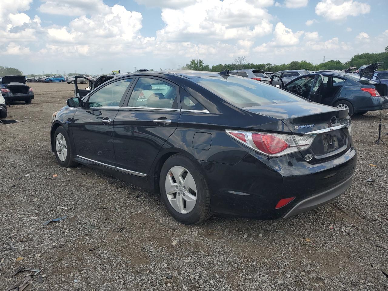 HYUNDAI SONATA HYBRID