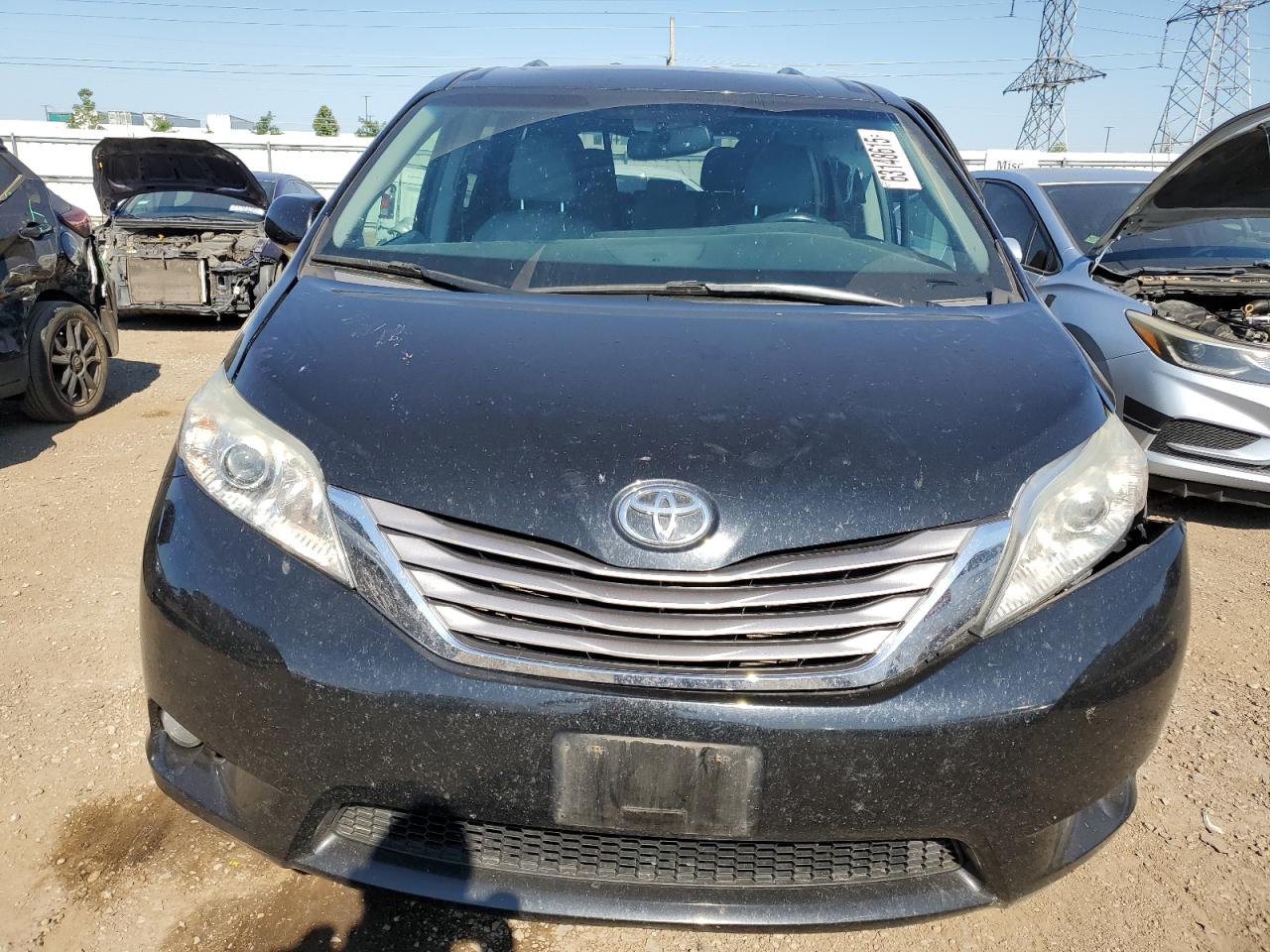 TOYOTA SIENNA XLE