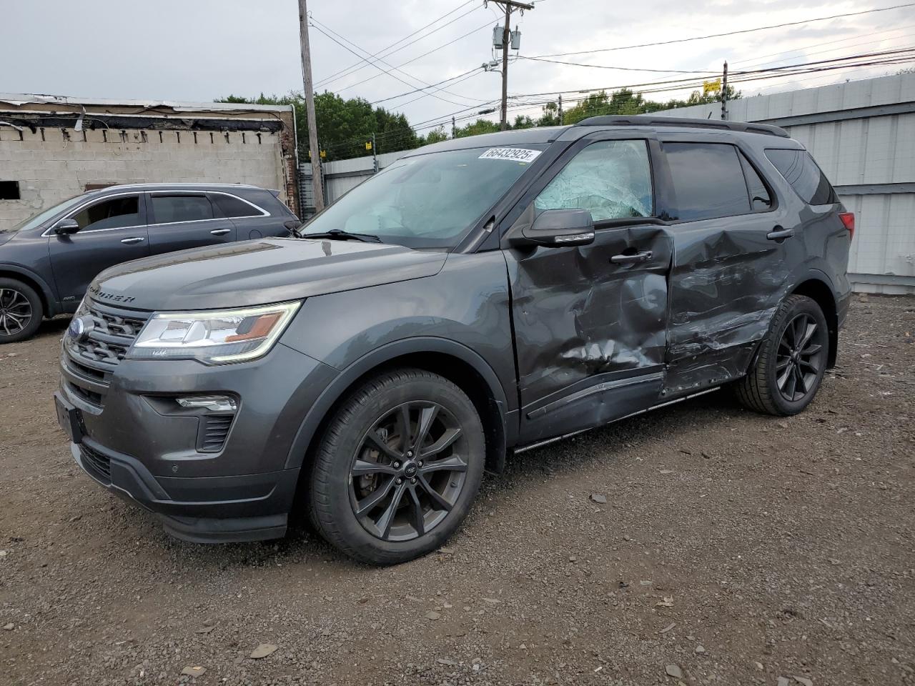 Vehicle photo