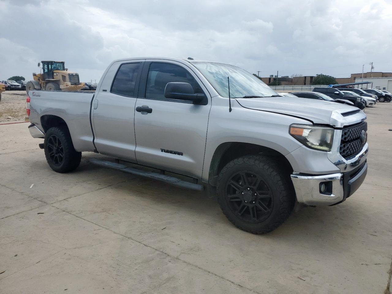 TOYOTA TUNDRA DOUBLE CAB SR