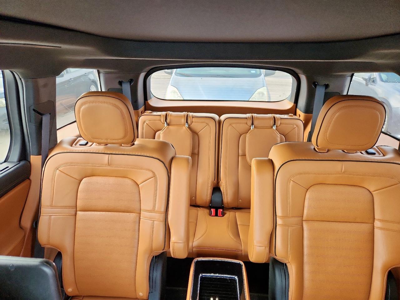 LINCOLN AVIATOR BLACK LABEL