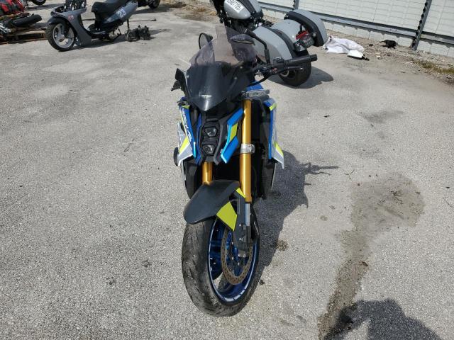 2022 SUZUKI GSX-S1000 JS1EK11B5N7100108