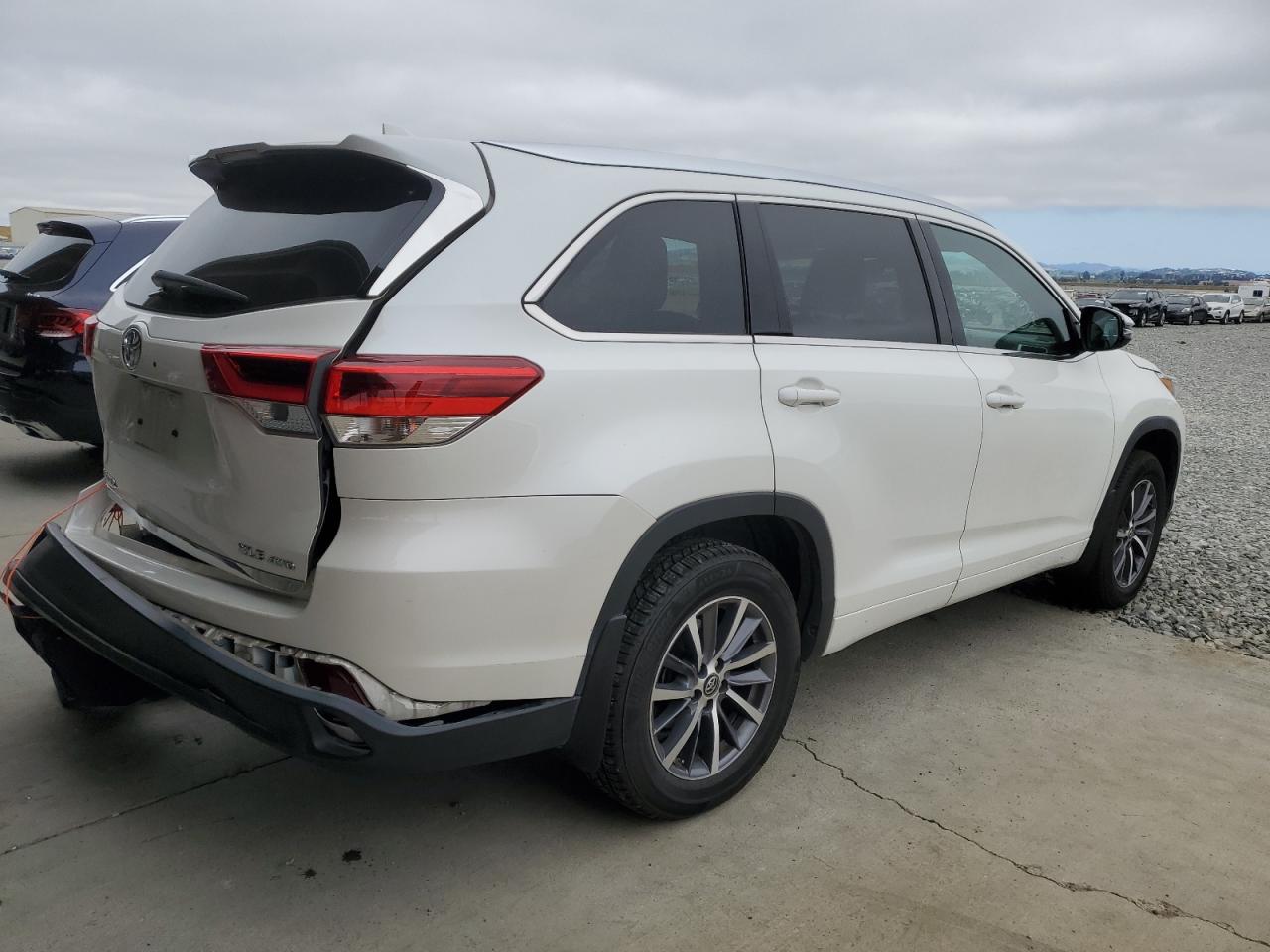 Toyota Highlander 2017