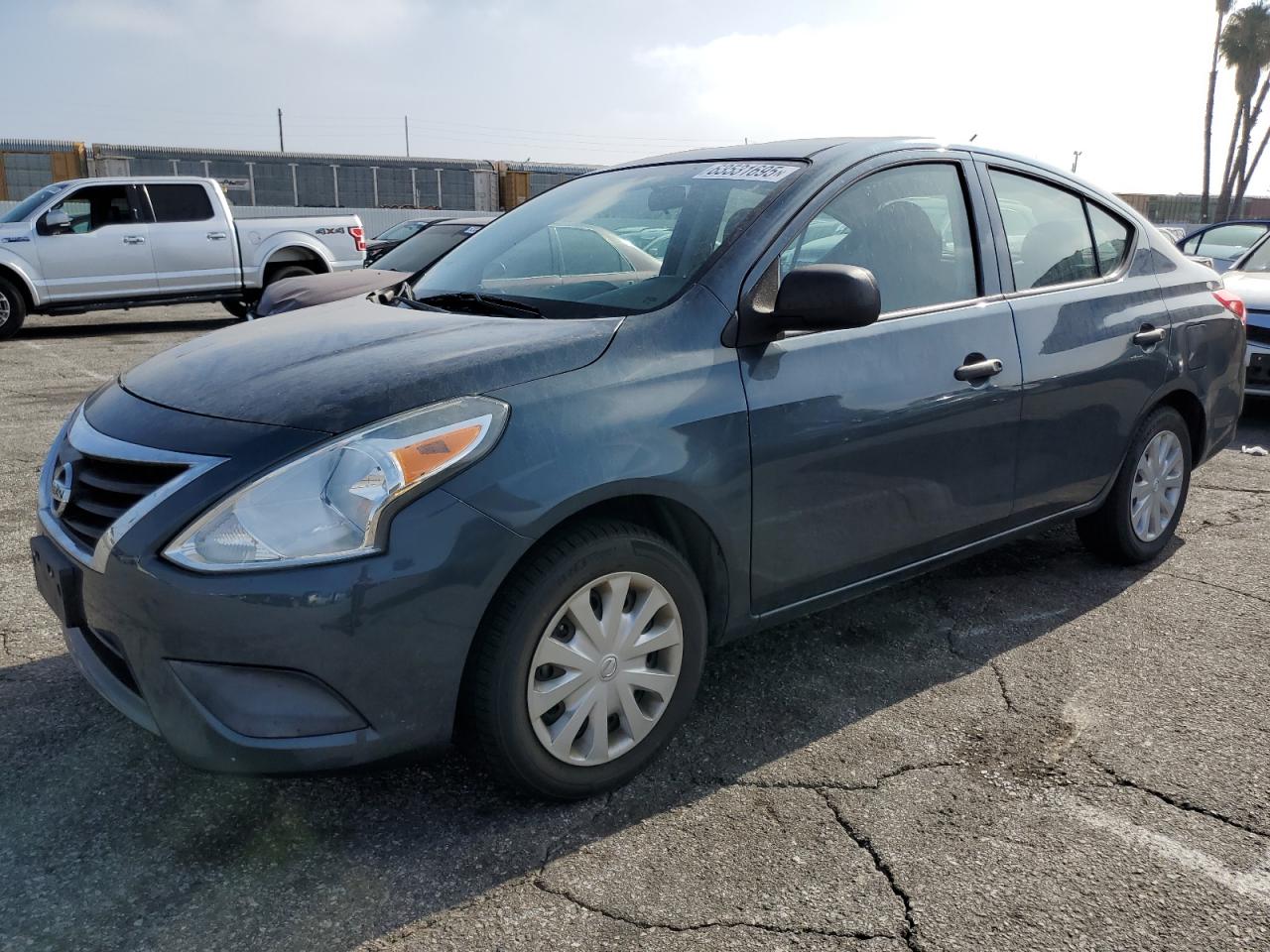 NISSAN VERSA S