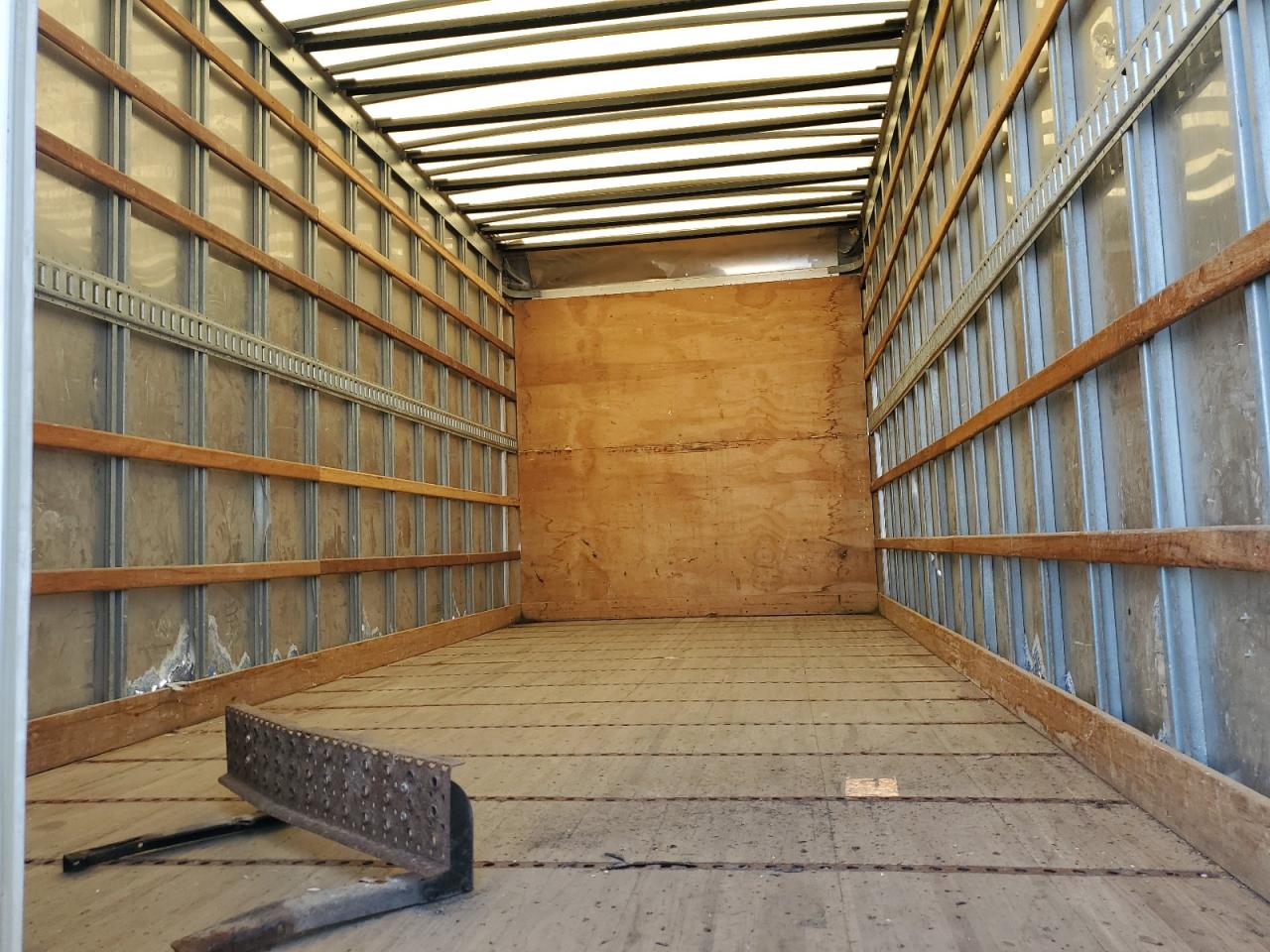 Lot #3231356099 2005 STERLING TRUCK ACTERRA