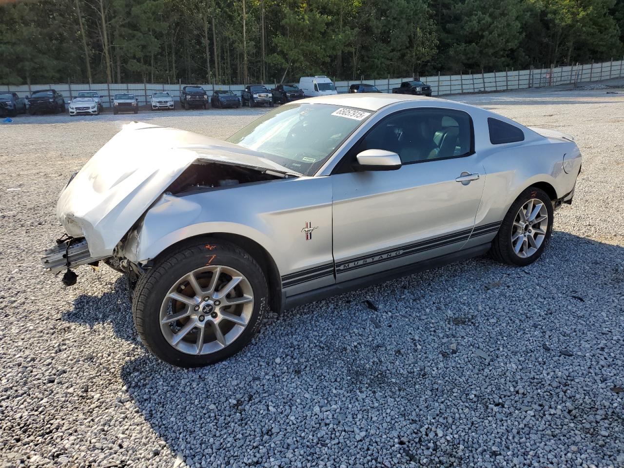 FORD MUSTANG