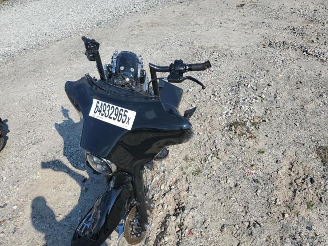 2011 HARLEY-DAVIDSON FLHX 1HD1KB417BB673189