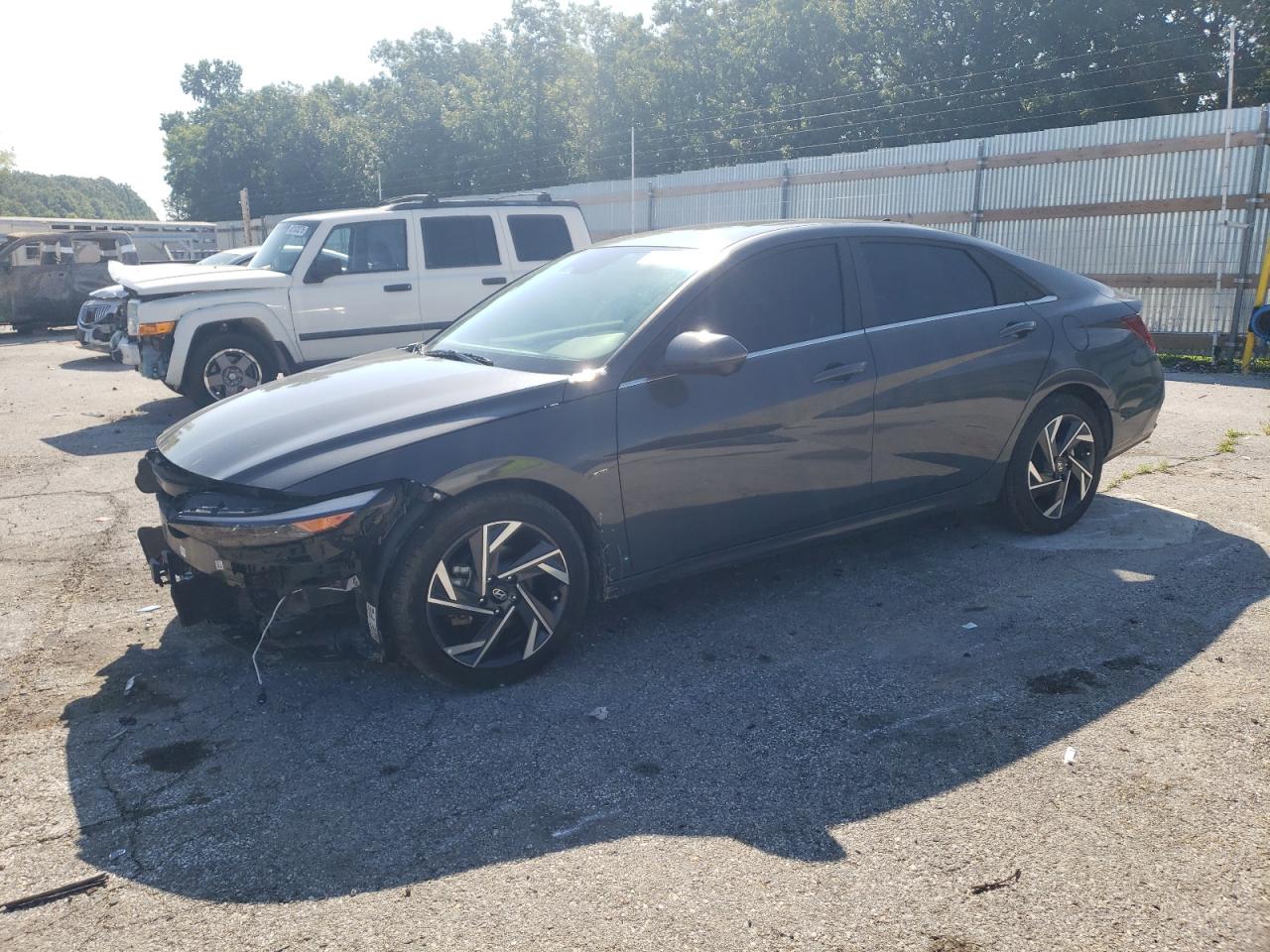 HYUNDAI ELANTRA LIMITED