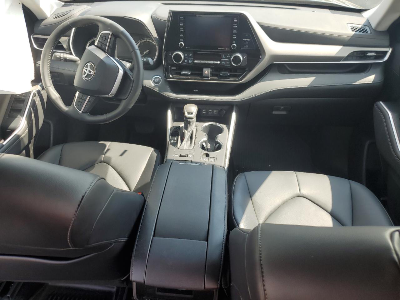 TOYOTA HIGHLANDER XLE