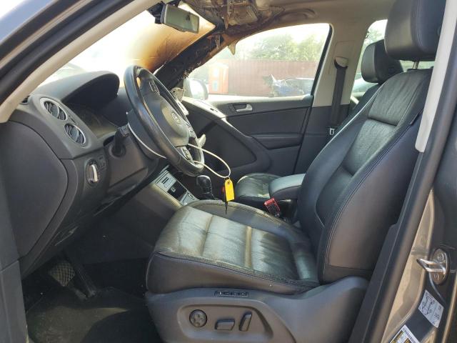 2017 VOLKSWAGEN TIGUAN SPO WVGTV7AX4HK016944