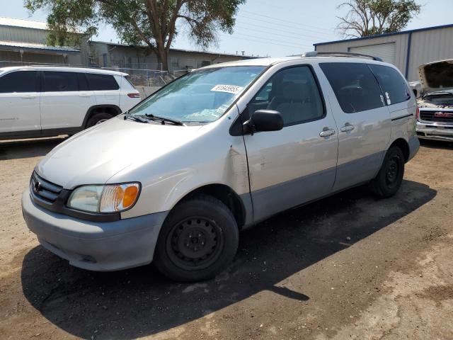 TOYOTA SIENNA LE