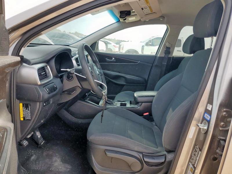 2017 KIA SORENTO LX 5XYPG4A53HG189096