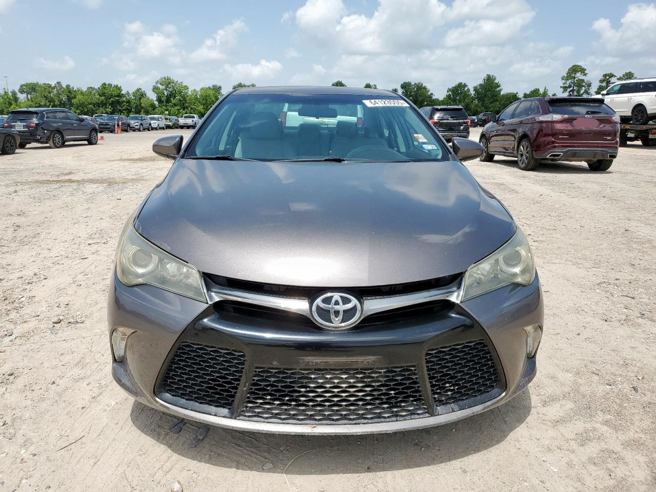 Toyota Camry le 2015