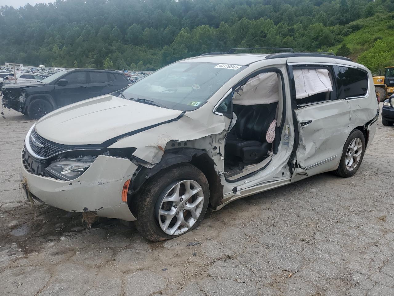 CHRYSLER PACIFICA TOURING L