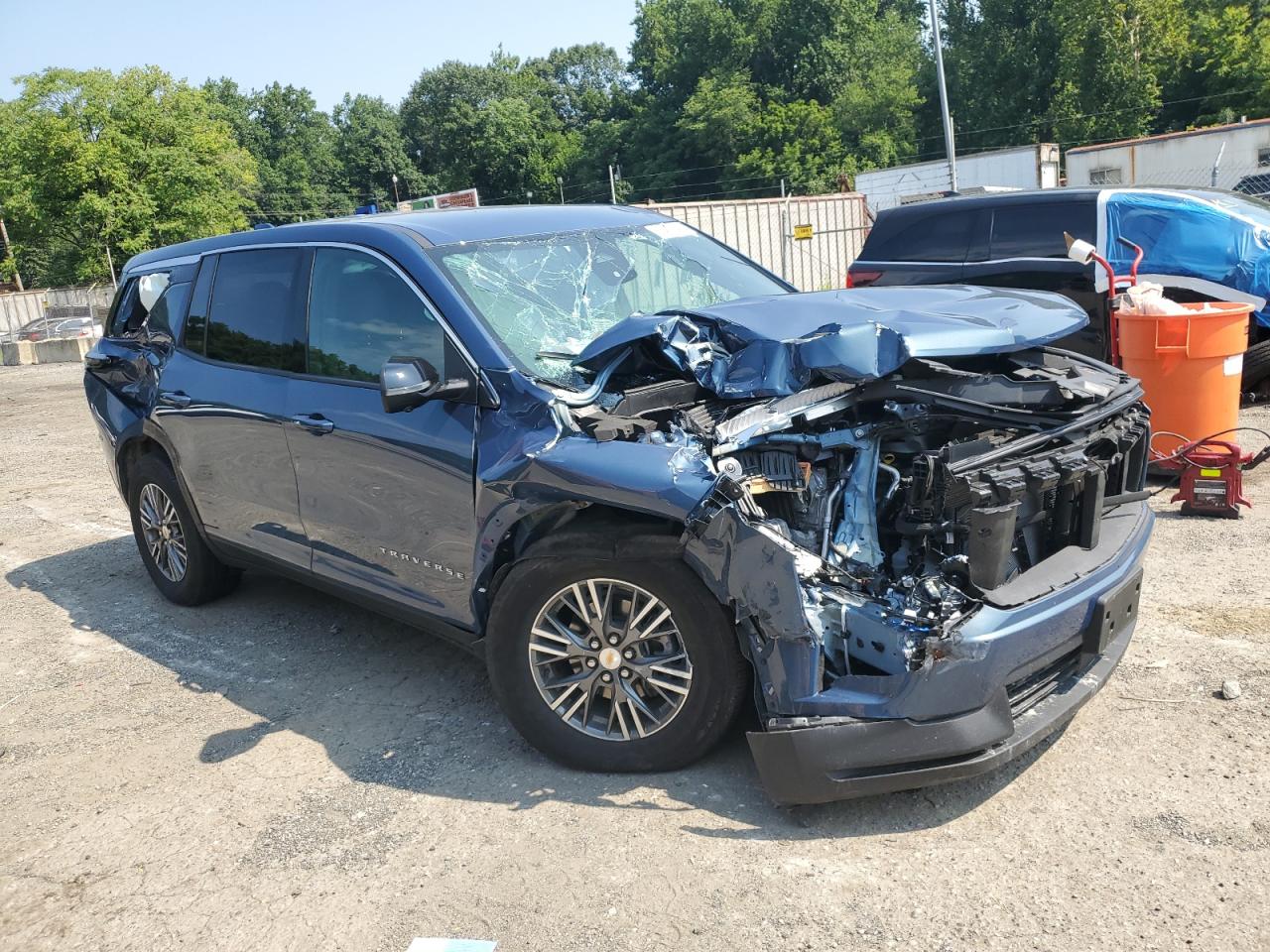 CHEVROLET TRAVERSE LS
