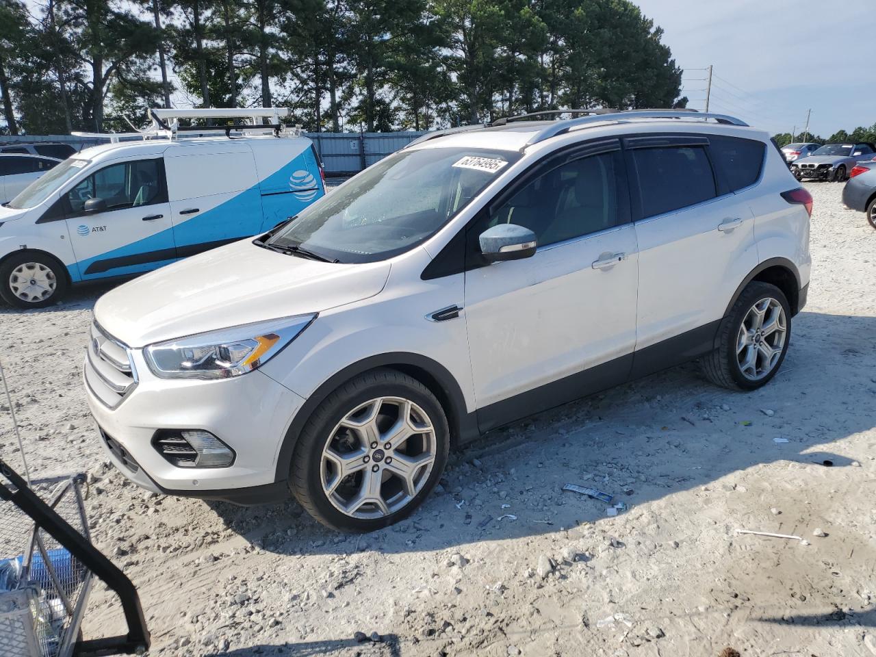 FORD ESCAPE TITANIUM