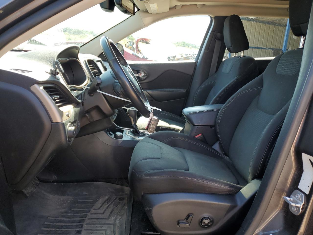 JEEP GRAND CHEROKEE LATITUDE