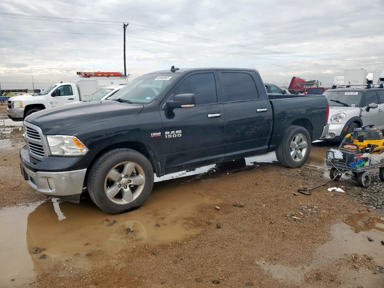 RAM 1500 SLT
