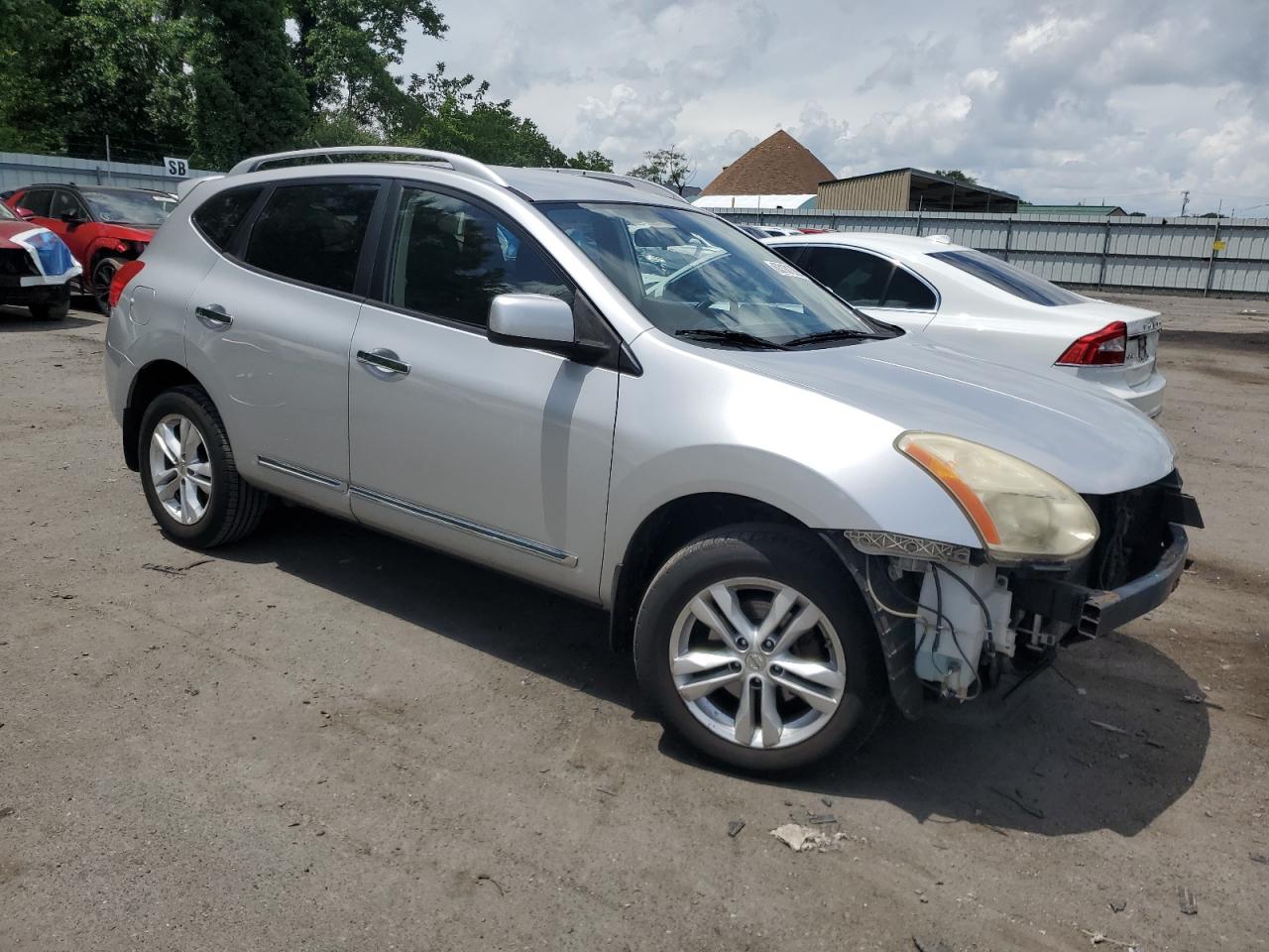 Nissan Rogue s 2012