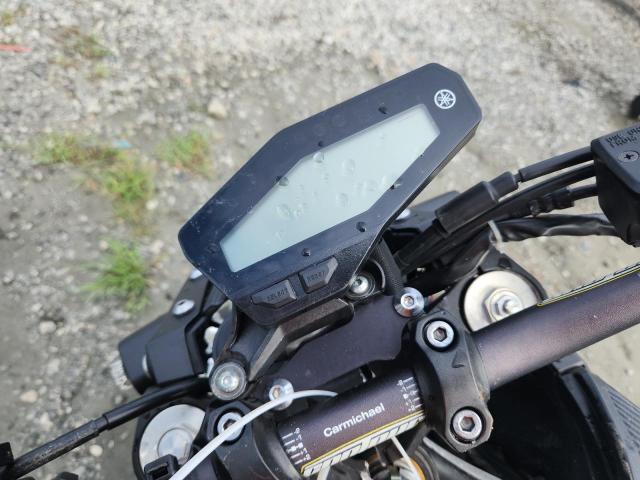 2016 YAMAHA FZ09 JYARN33E2GA010692