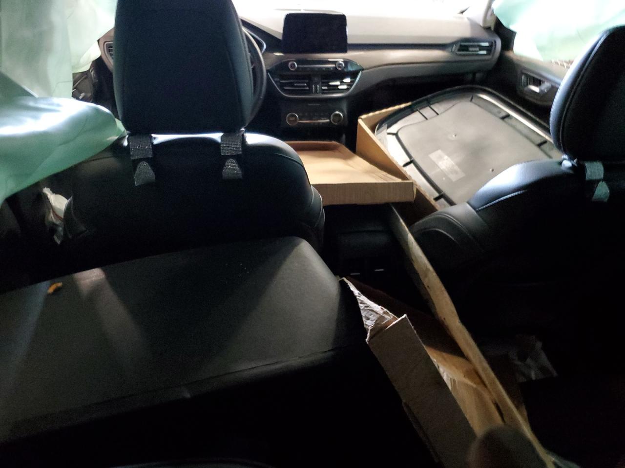 FORD ESCAPE TITANIUM